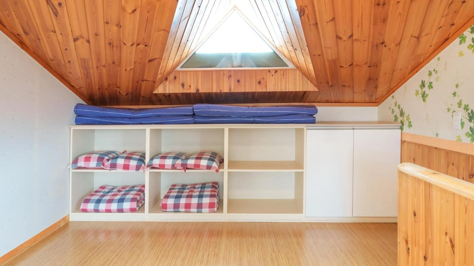 Gangwha Jeongwon Pension Incheon Holiday home
